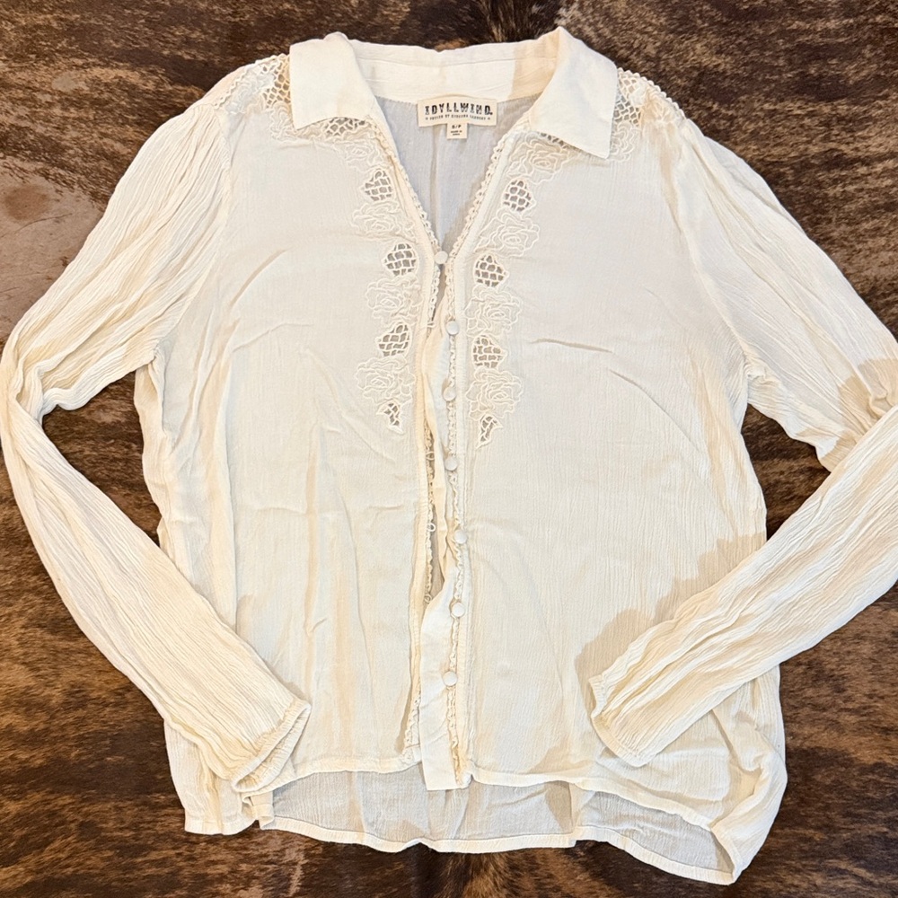 Idyllwind Cream Lace-Trim Button-Down Blouse
